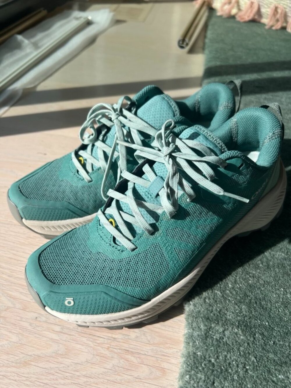 Brand new size 8.5 Oboz Katabatic LT Low Hiking Sneaker Teal Blue W 8.5